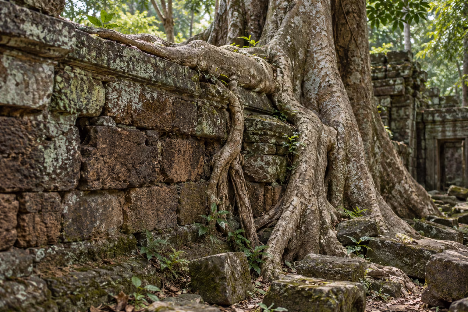 Recreación editorial de raíces de un árbol junto a un muro de piedra en Angkor; imagen generada, no documental.