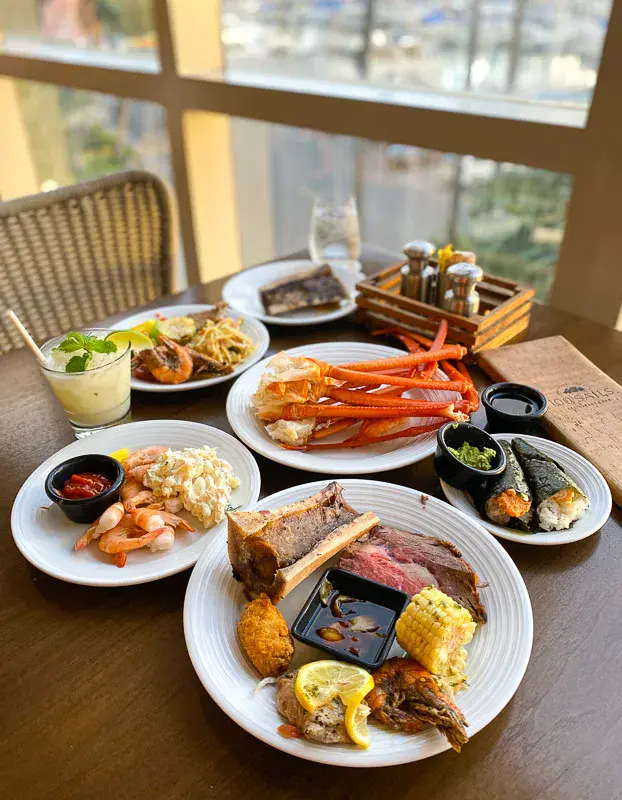 100 Sails Restaurant & Bar, Honolulu