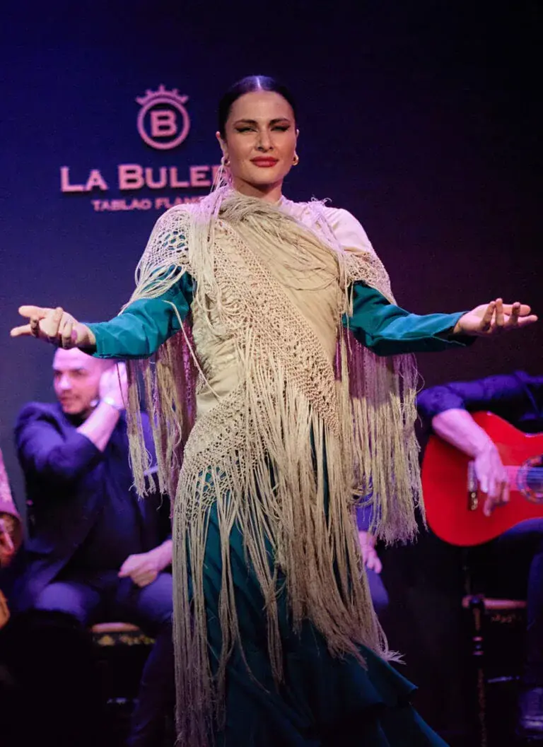 Espectáculo flamenco con cena en La Bulería, Valencia