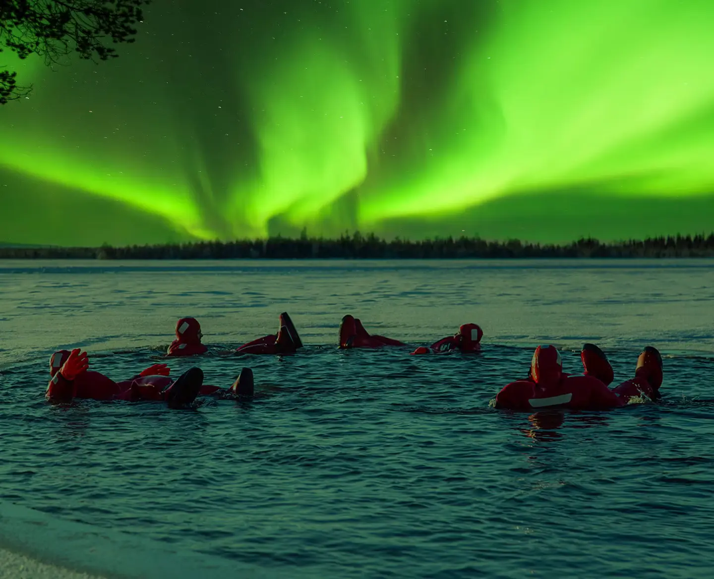Flotación en agua helada con Wonderlapland, Rovaniemi