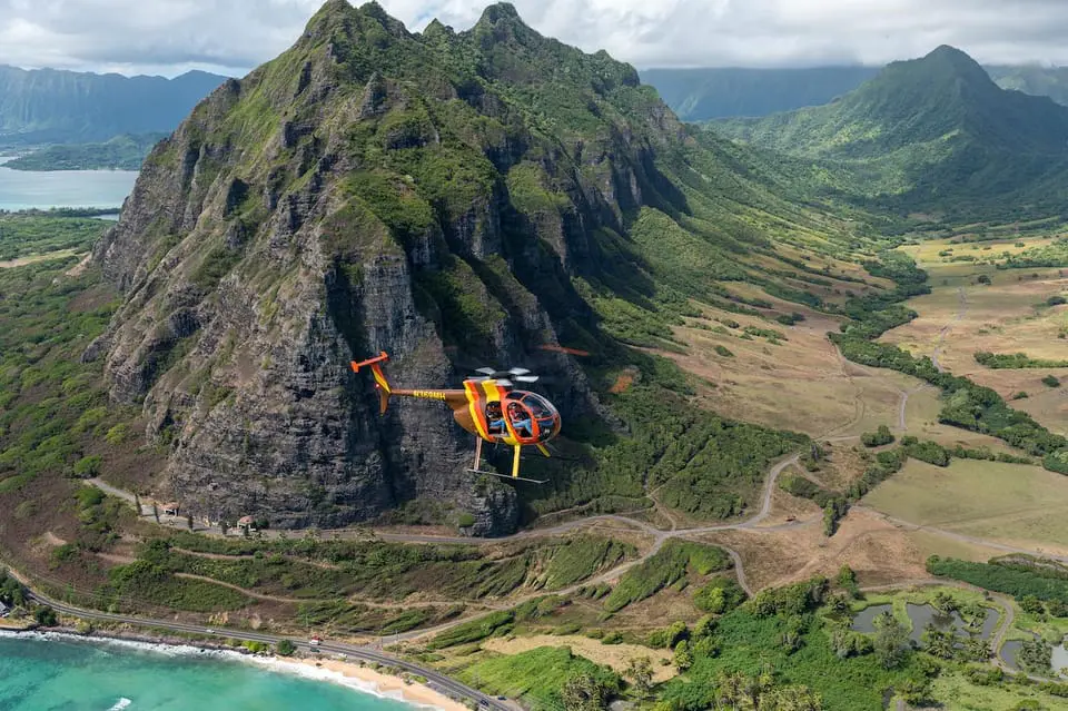 Helicóptero sin puertas con Magnum Helicopters, Honolulu