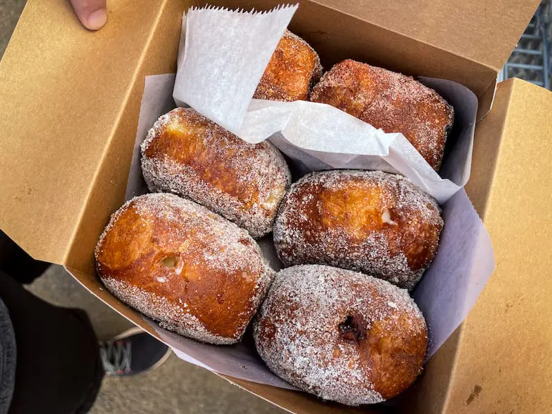 Leonard's Bakery, Honolulu