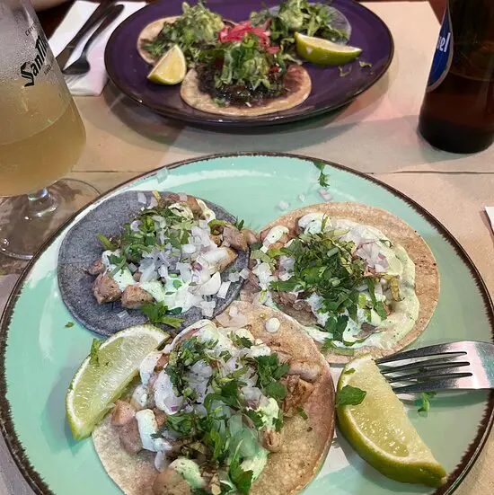 Los 3 Carnalitos, Alicante