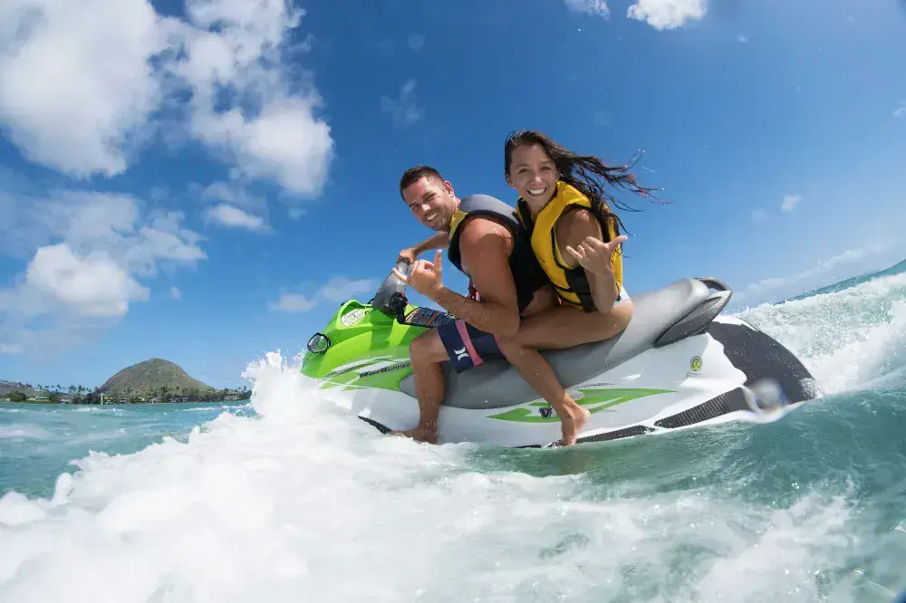 Moto de agua con H2O Sports Hawaii, Honolulu