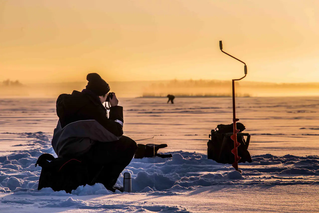Pesca en hielo con Beyond Arctic, Rovaniemi