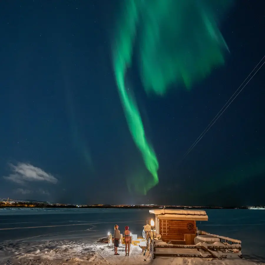 Sauna finlandesa y baño en hielo en Roiske, Rovaniemi