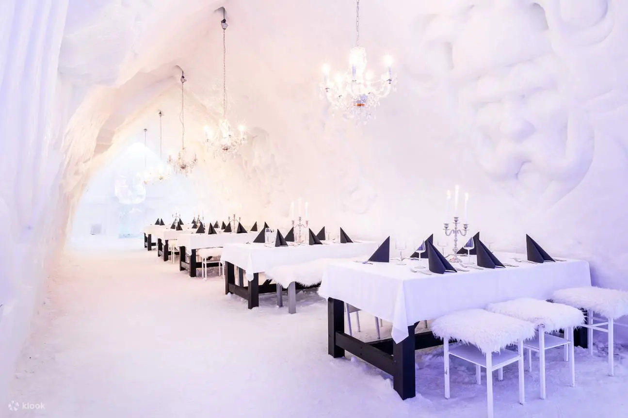 Snowman World Ice Restaurant, Rovaniemi