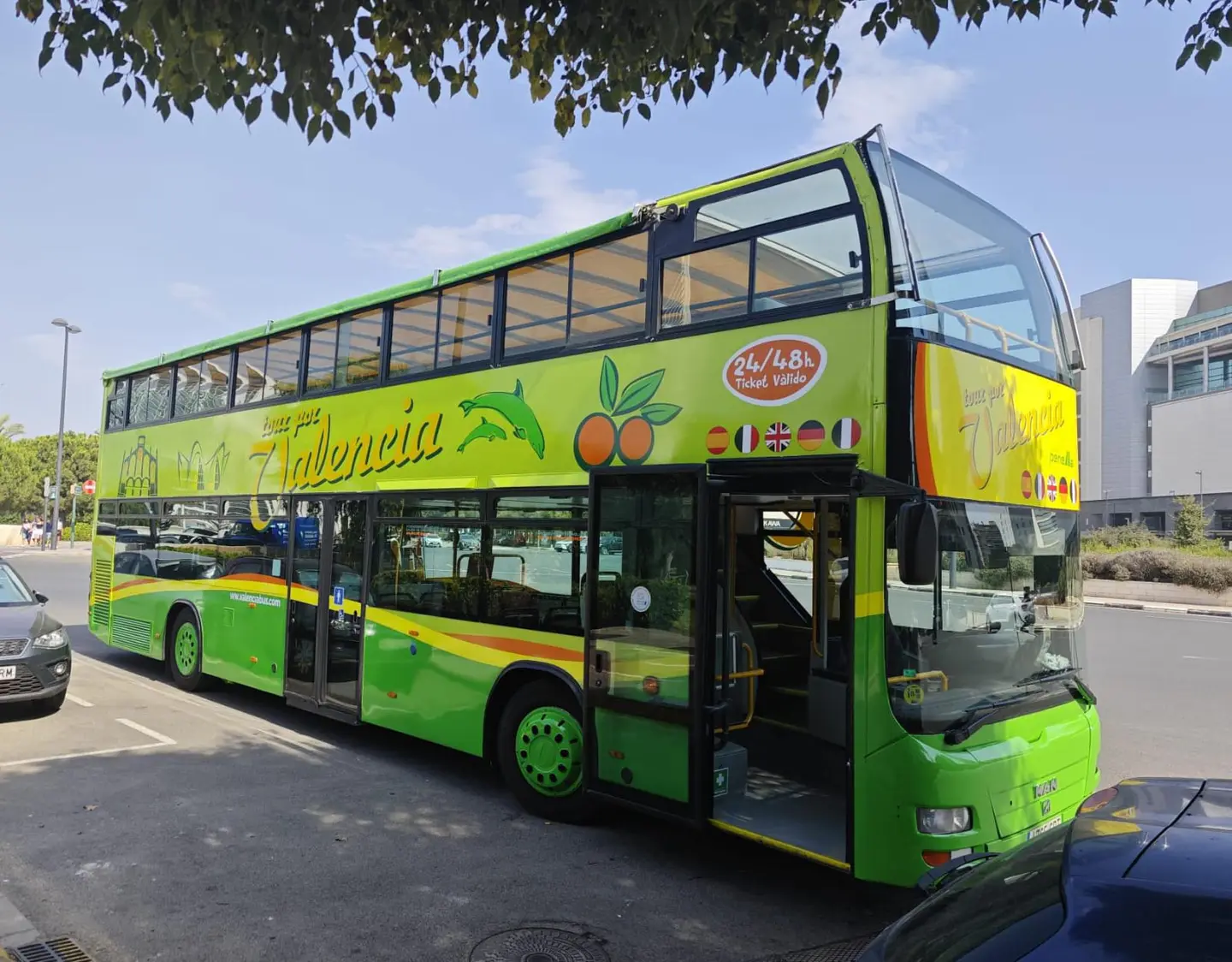 Autobús turístico hop-on hop-off de Valencia, Valencia