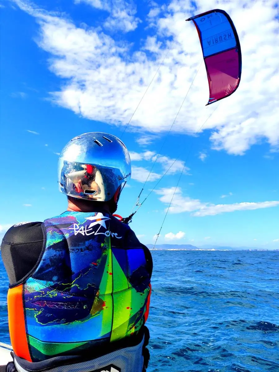 Clase de kitesurf con Ocean Republik, Valencia