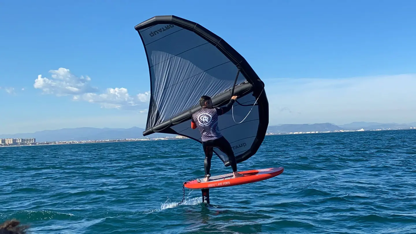 Clase de wingfoil con Ocean Republik, Valencia